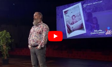 spreker bij de bijeenkomst